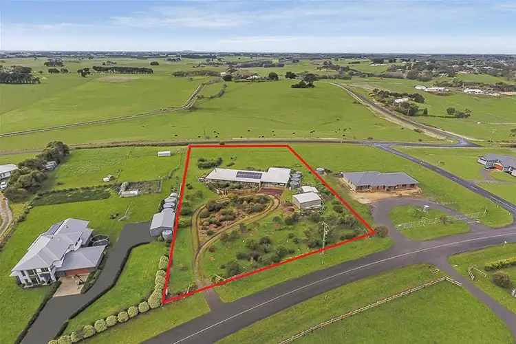 26 Cilmery Crescent, Woodford VIC 3281