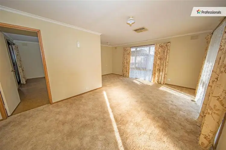 Fourth view of Homely house listing, 2 Hare Court, Darley VIC 3340