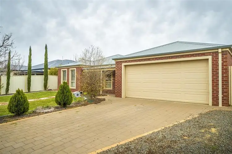 Second view of Homely house listing, 2 Rhymney Court, Mildura VIC 3500