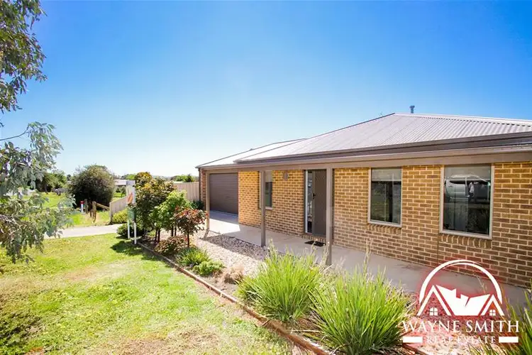 Second view of Homely unit listing, 1/86 Sutherland Street, Kilmore VIC 3764