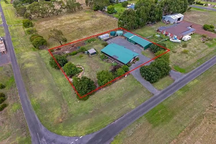 Main view of Homely house listing, 8 Duffy Street, Winslow VIC 3281