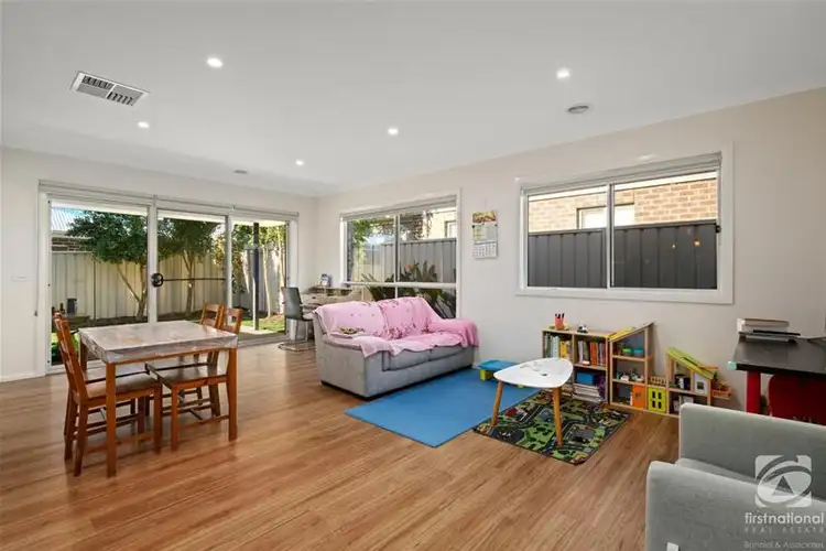 Second view of Homely house listing, 4 Middleton Crescent, Wodonga VIC 3690