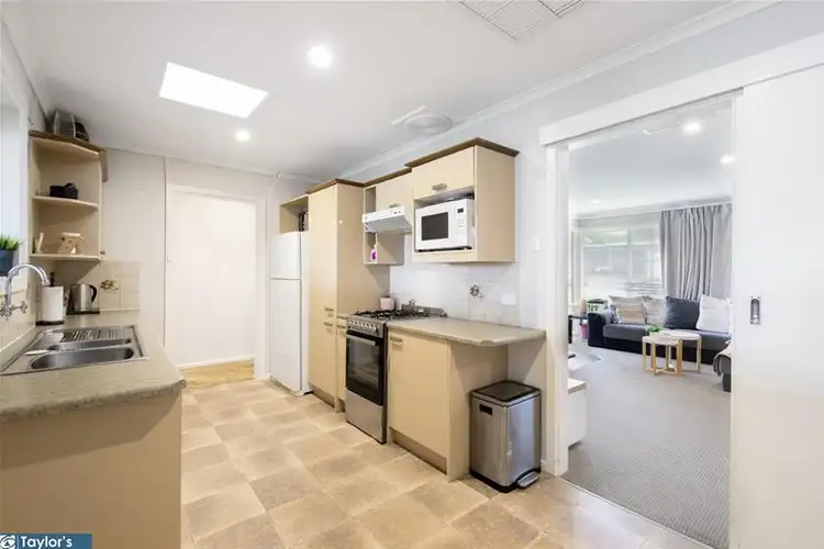 Sixth view of Homely house listing, 34 Kildonan Avenue, Para Vista SA 5093