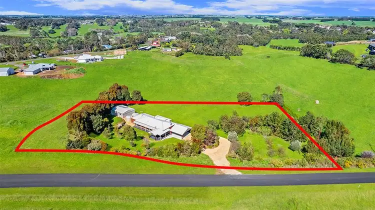 44 Merri View Road, Woodford VIC 3281