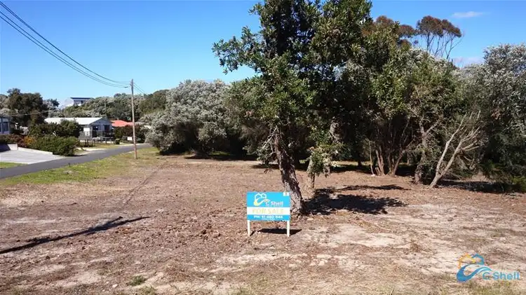 8 White Crescent, Loch Sport VIC 3851