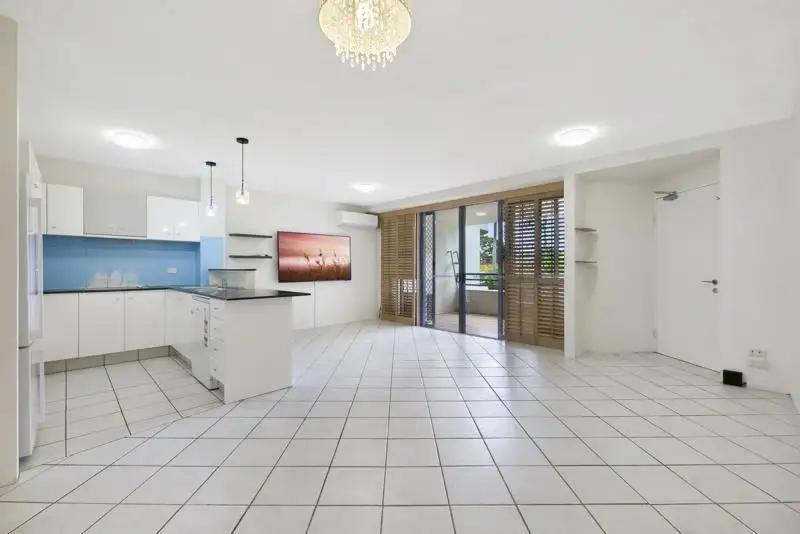 Main view of Homely apartment listing, 9/32 Cronin Avenue, Main Beach QLD 4217