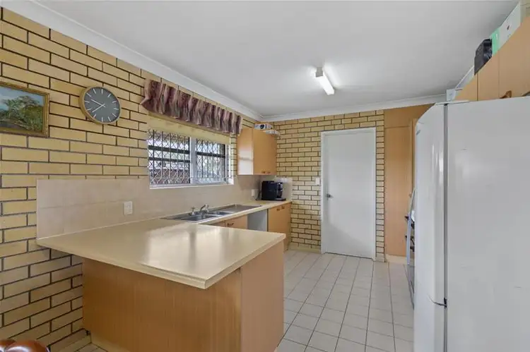 Sixth view of Homely townhouse listing, 2/67 Carranya Street, Camp Hill QLD 4152