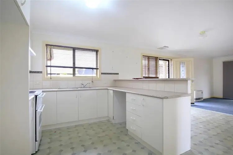 Second view of Homely house listing, 2/5 Chester Court, Warrnambool VIC 3280