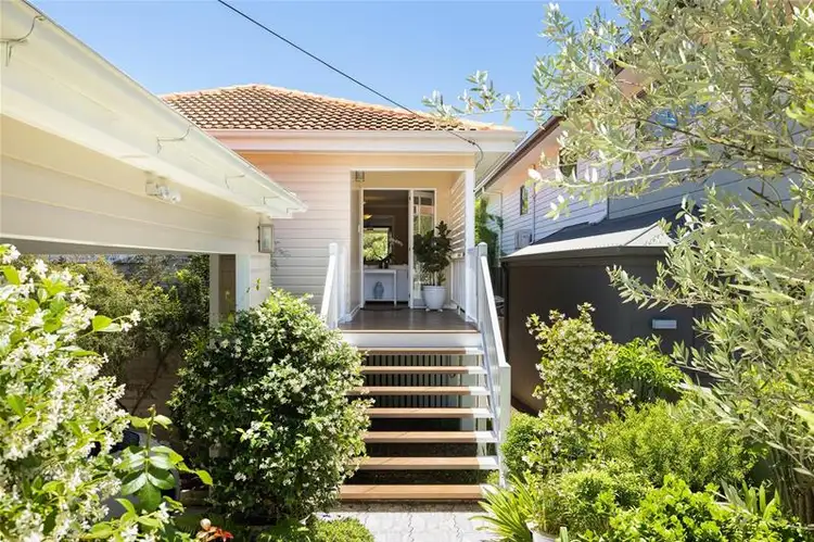 124 Temple Street, Coorparoo QLD 4151