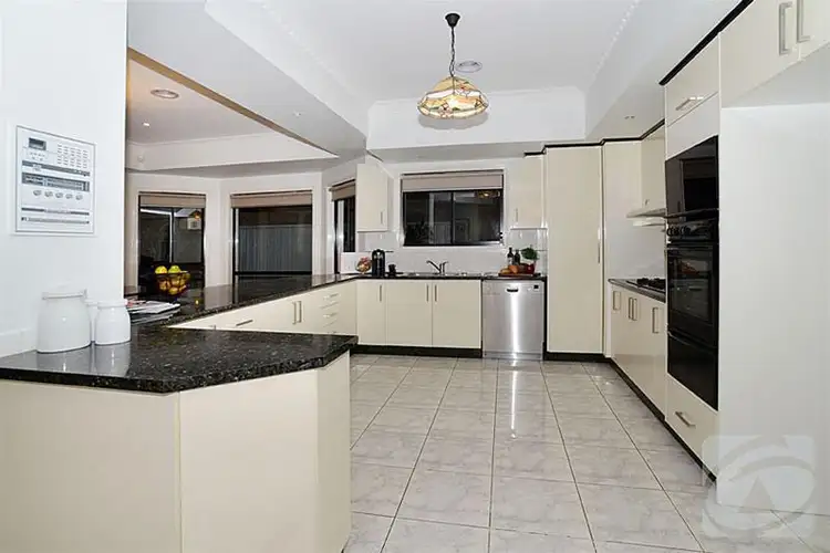 Sixth view of Homely house listing, 4 Buchanan Court, Taylors Lakes VIC 3038