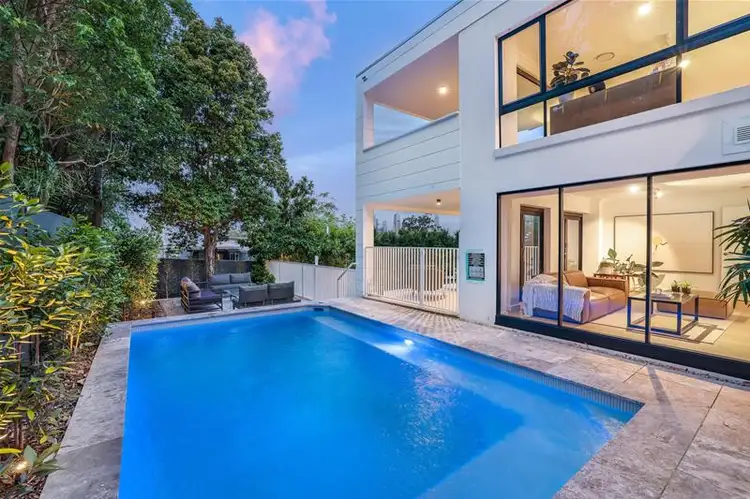 14 Maxwell Brown Drive, Southport QLD 4215