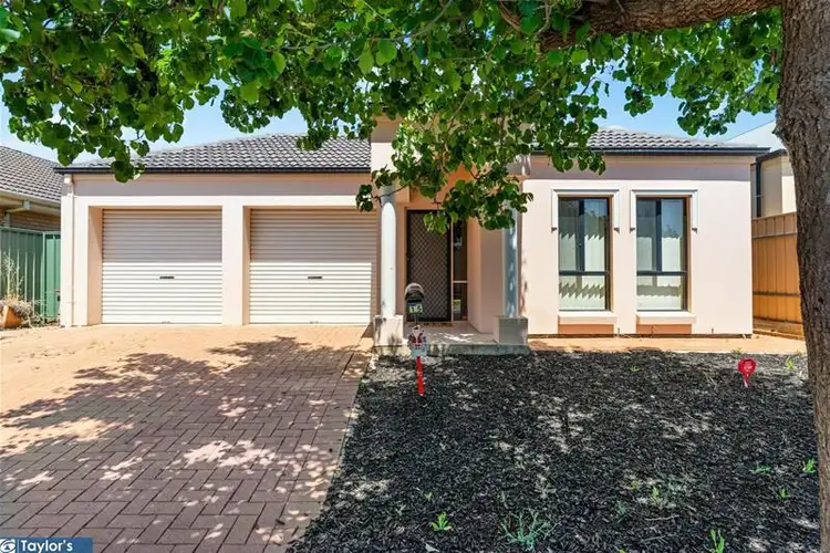 15 Avocet Drive, Mawson Lakes SA 5095