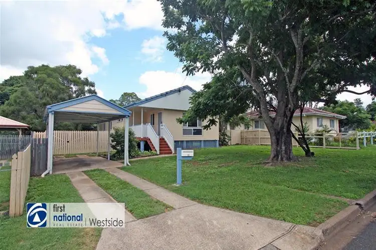 12 Bass Street, Leichhardt QLD 4305