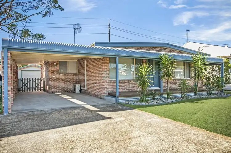 26 Kathleen White Crescent, Killarney Vale NSW 2261