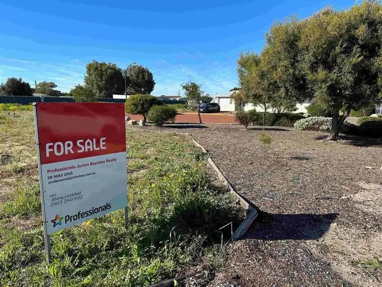 707 Thomas Street, Leeman WA 6514