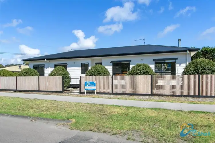 27 Bream Road, Loch Sport VIC 3851