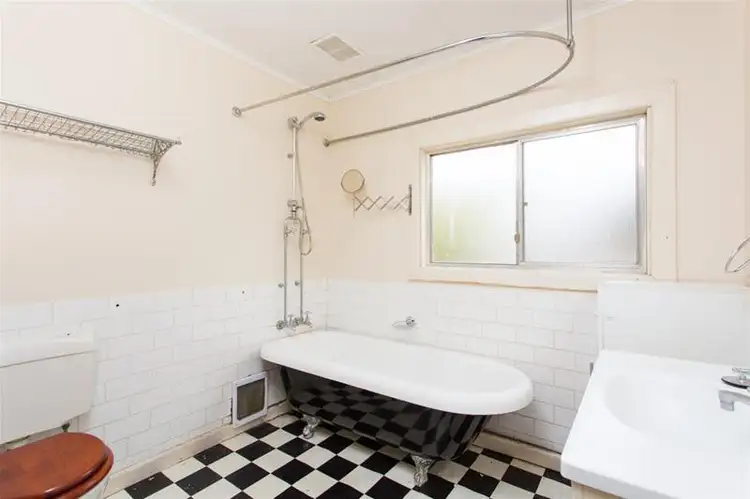 Seventh view of Homely house listing, 3 The Centreway, Red Cliffs VIC 3496