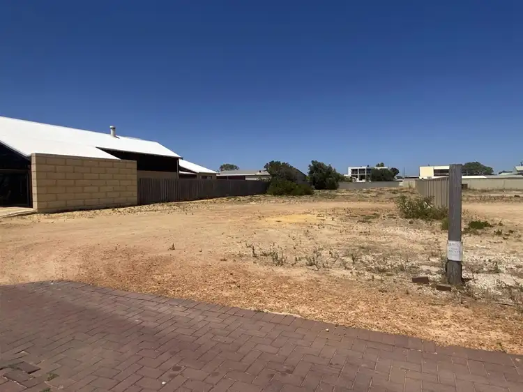 9 Johns Street, Green Head WA 6514