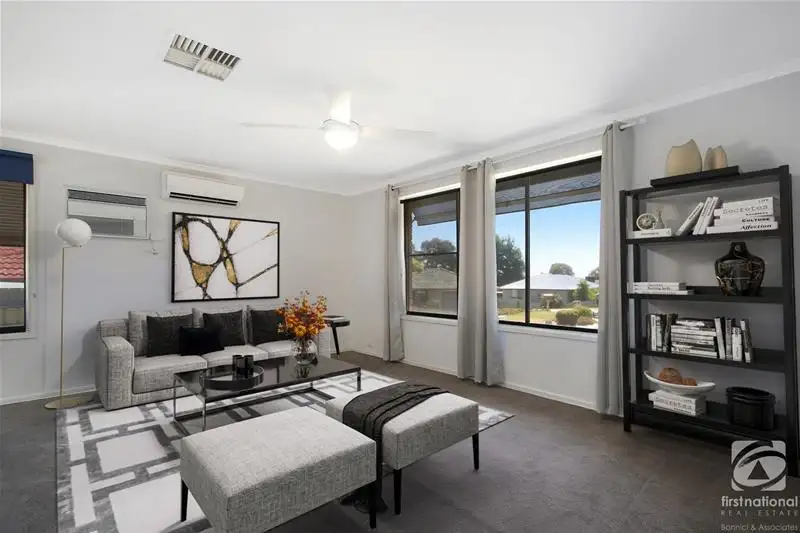 Main view of Homely house listing, 10 Holmes Court, Wodonga VIC 3690