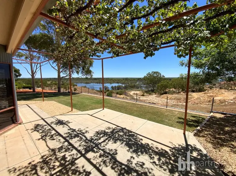 12 Stasinowsky Court, Loxton SA 5333