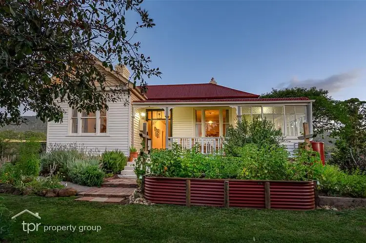 32 Knights Road, Huonville TAS 7109