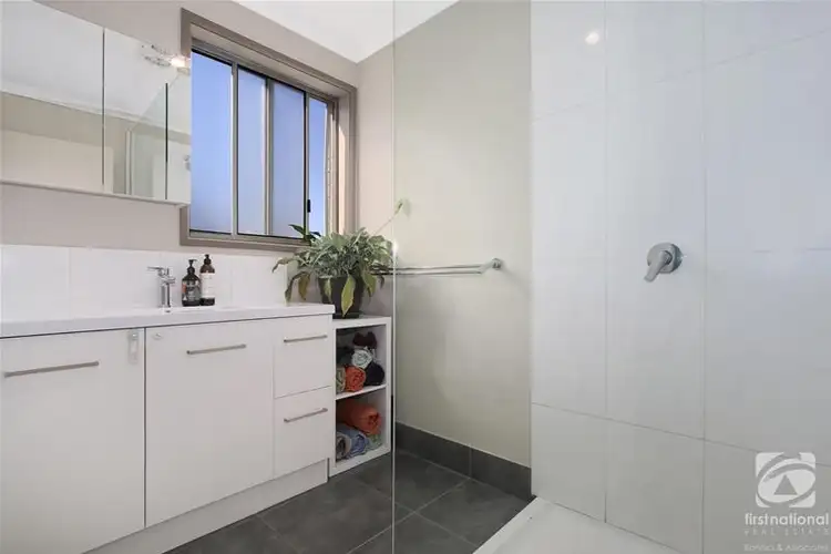 Fifth view of Homely house listing, 8 Beaumont Drive, Beechworth VIC 3747