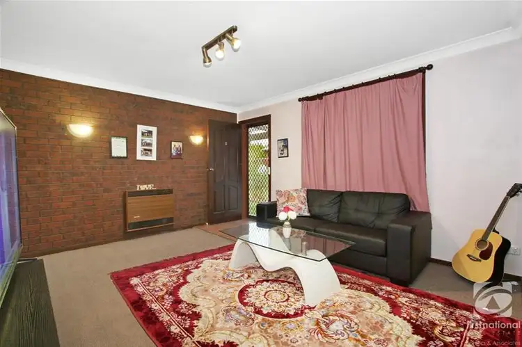 4/421 Bevan Street, Lavington NSW 2641