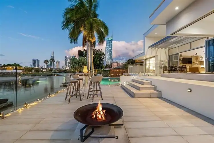 Second view of Homely house listing, 7 Via Roma, Isle Of Capri QLD 4217