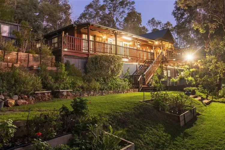 6 Labyrinth Close, Kelmscott WA 6111