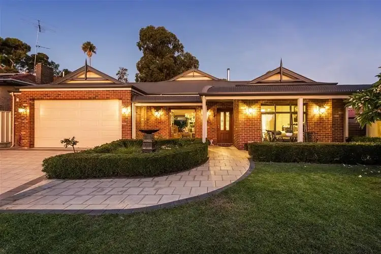 34 Tranquil Road, Kelmscott WA 6111