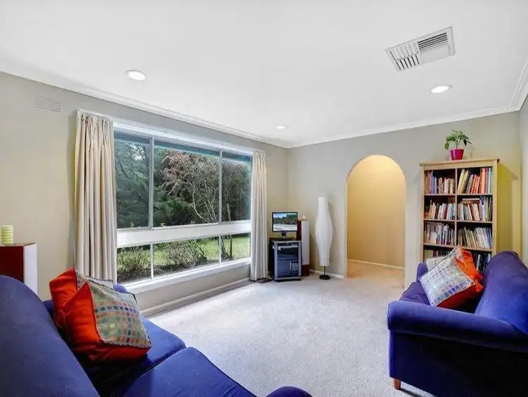 7 San Remo Road, Ringwood North VIC 3134