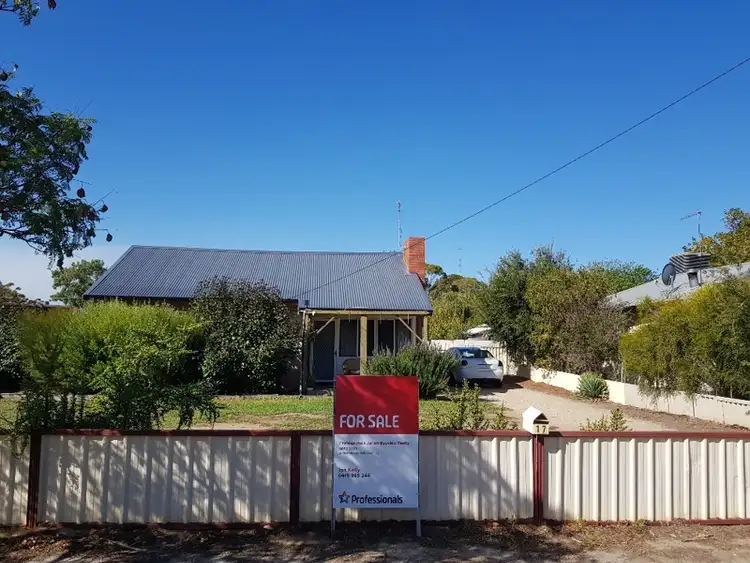 17 LENANE Street