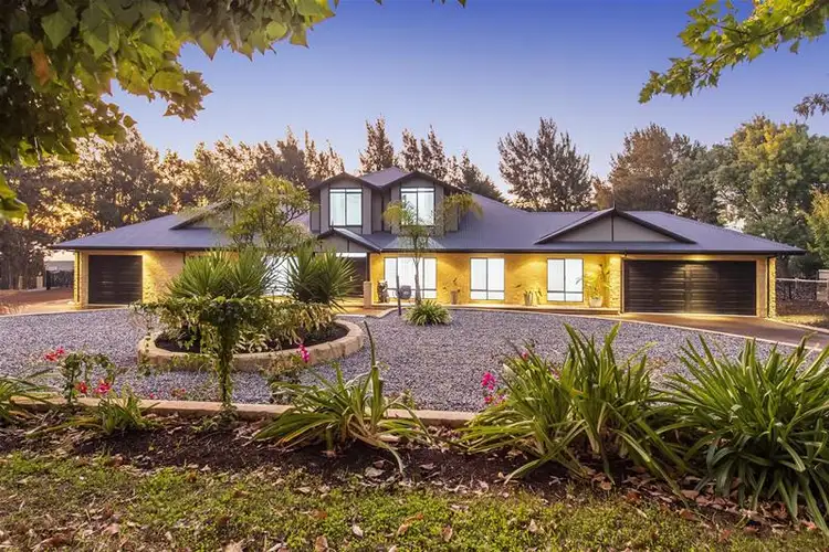 75 Heritage Drive, Roleystone WA 6111