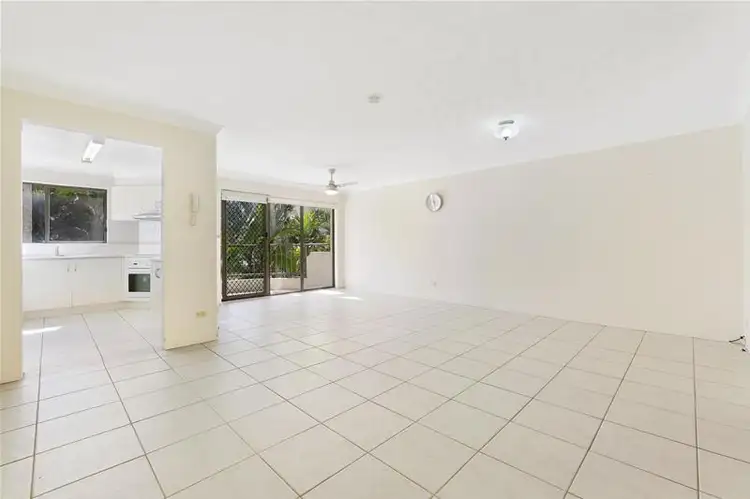 15/22 Woodroffe Avenue