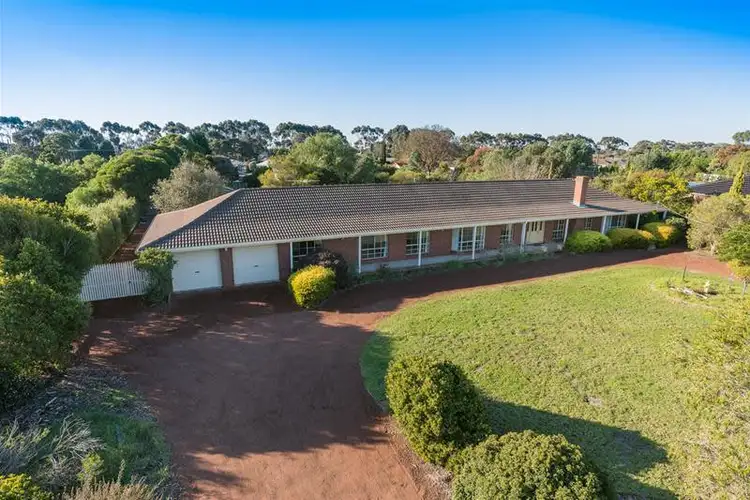 8 McAdam Court, Lara VIC 3212