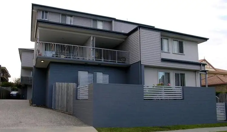 4/32 Dickenson Street, Carina QLD 4152