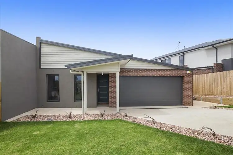 40-42 Dryden Way, Highton VIC 3216
