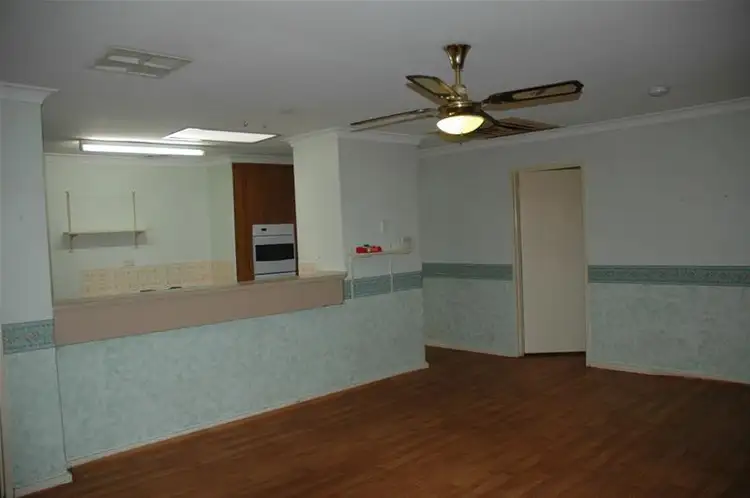 Fifth view of Homely house listing, 10 Ironcap Place, Armadale WA 6112