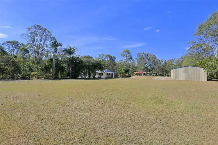 40 Pleasant Drive, Sharon QLD 4670