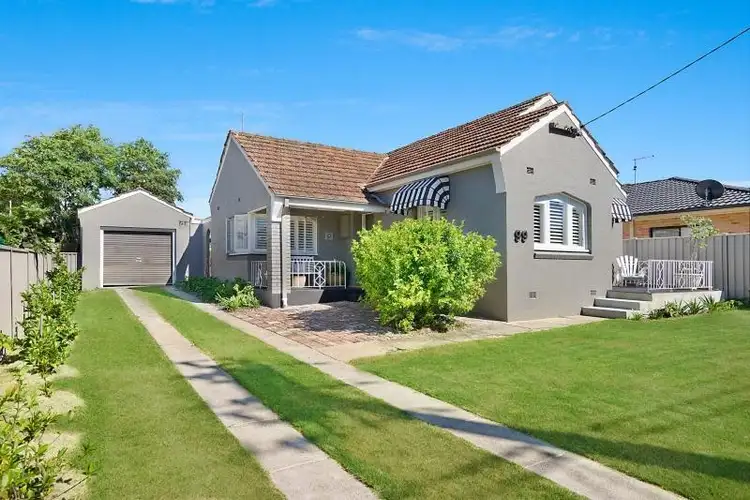 99 Barrenjoey Road, Ettalong Beach NSW 2257