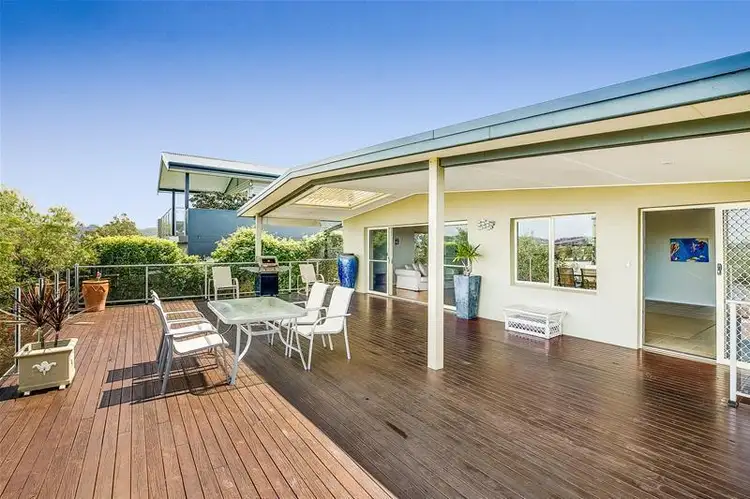 18 Arnott Crescent, Warriewood NSW 2102