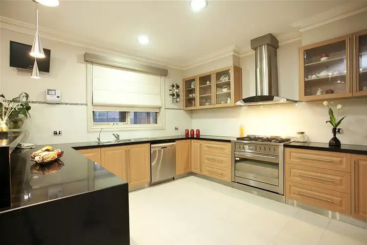 3 Roanoke Grove, Deer Park VIC 3023