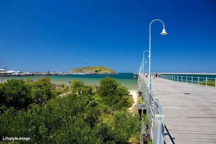 Sixth view of Homely townhouse listing, Unit 8 Outlook Place, Coffs Harbour NSW 2450