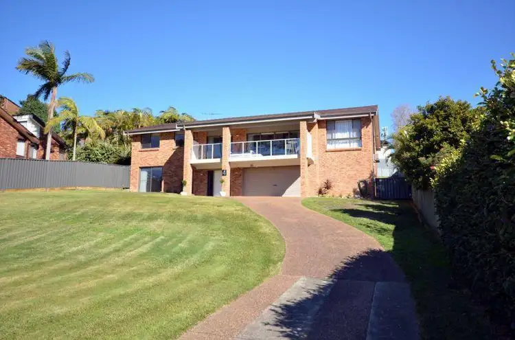 4 Foxdale Avenue, Dudley NSW 2290
