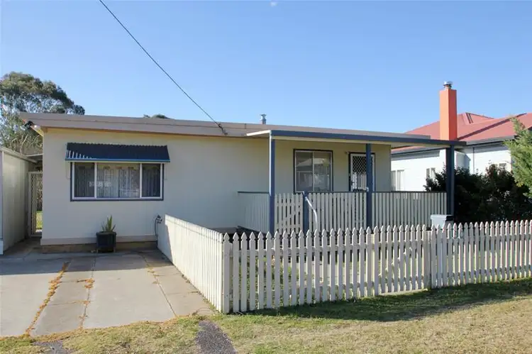 130 Miles Street, Tenterfield NSW 2372
