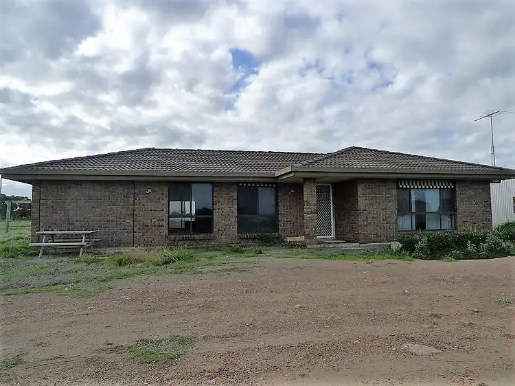 225 Investigator Drive, Port Victoria SA 5573