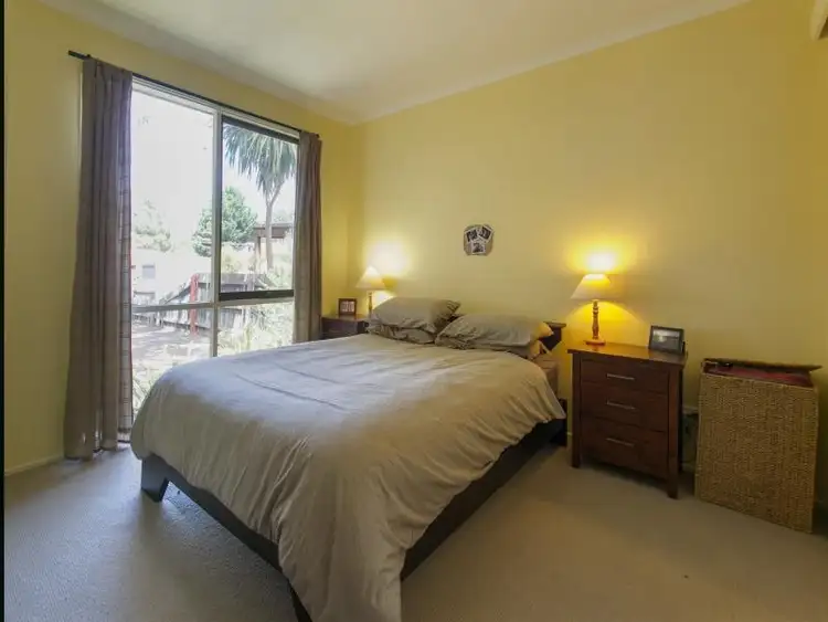 Sixth view of Homely house listing, 8 Jenola Court, Hastings VIC 3915