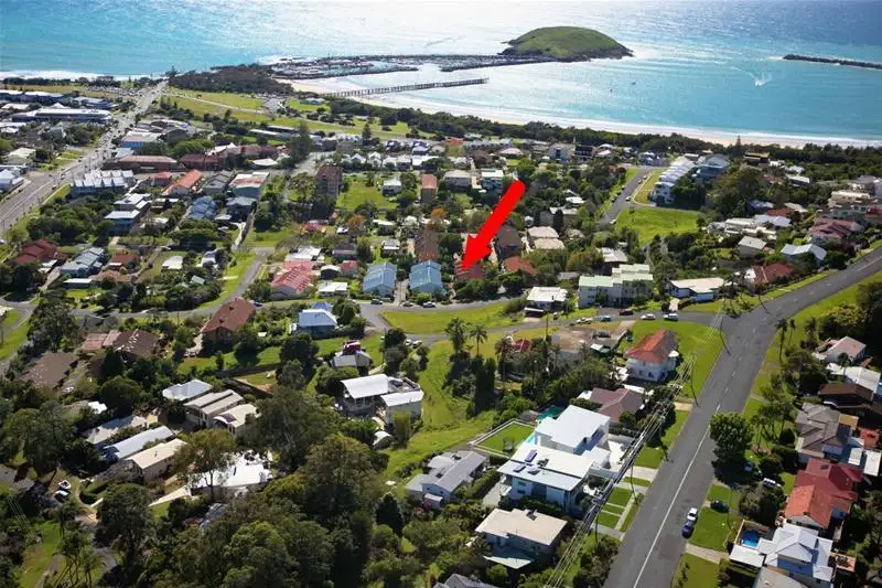 Main view of Homely townhouse listing, 2/34 Jarrett Street, Coffs Harbour NSW 2450