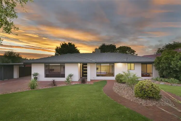 3 Wayside Drive, Hallett Cove SA 5158