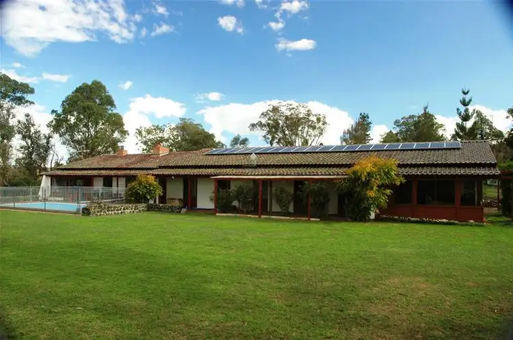 19 Rowlands Road, Armidale NSW 2350